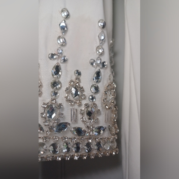 Mac Duggal Women's Beaded Cuff Drop Shoulder Gown Dress - Picture 10 of 12